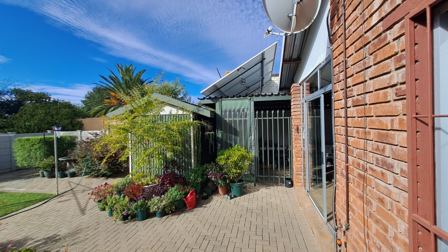 2 Bedroom Property for Sale in Fleurdal Free State
